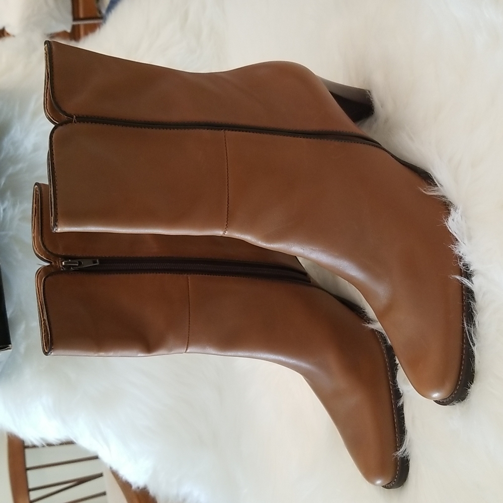 Unisa brown booties